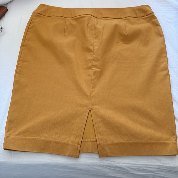 Cleo Mustard Yellow Mid Length Skirt - Picture 2 of 3